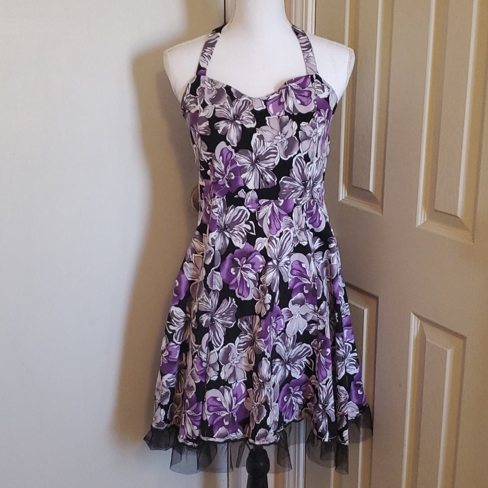 i hot Halter dress.